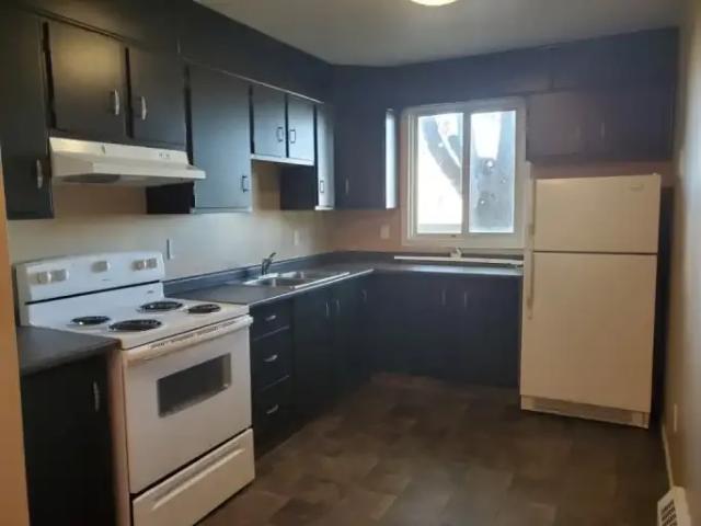 Condo for rent in Cherry Grove, Alberta