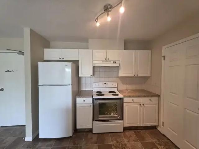 Condo for rent in Crossfield, Alberta