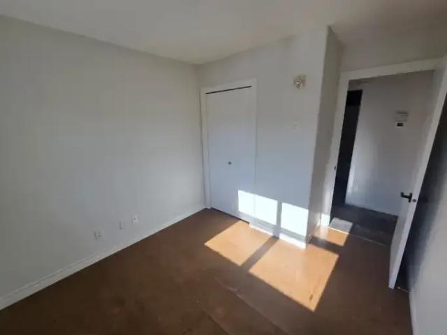 Condo for rent in Wedgewood, Alberta