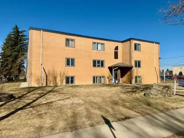 Condo for rent in Wedgewood, Alberta