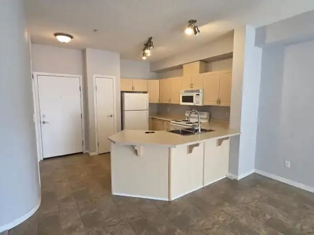 Condo for rent in Wedgewood, Alberta