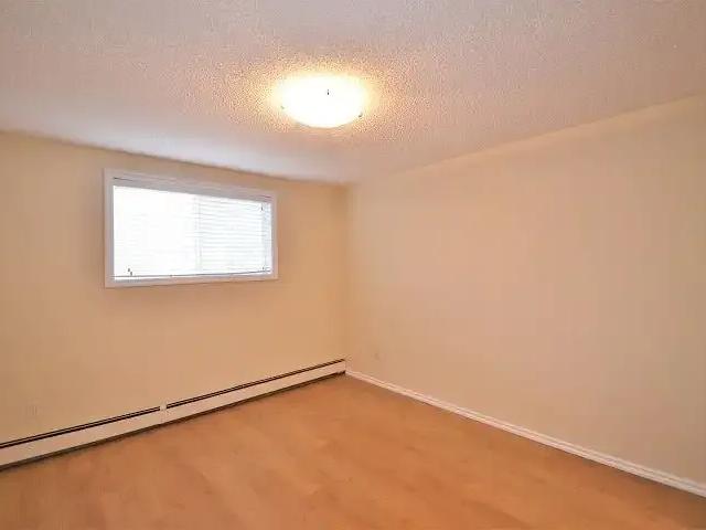 Condo for rent in Wedgewood, Alberta