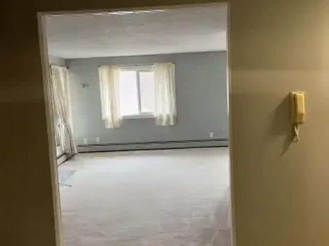 Condo for rent in Wedgewood, Alberta