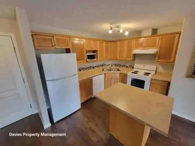 Condo for rent in Wedgewood, Alberta