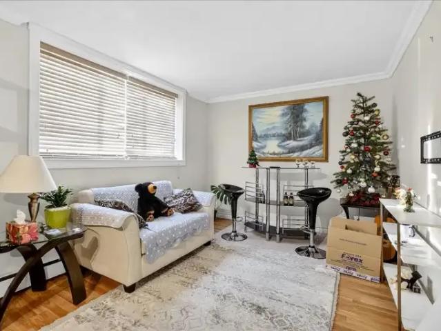 Condo for rent in Mayfield, Edmonton