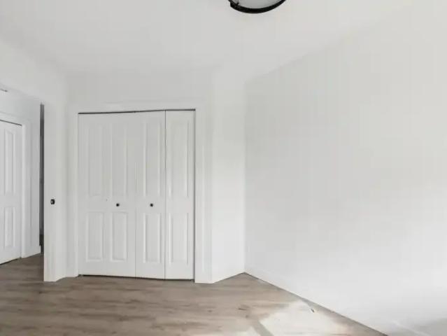Condo for rent in Wîhkwêntôwin, Edmonton