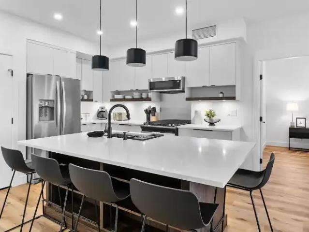 Condo for rent in Winfield, British Columbia