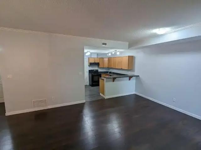 Condo for rent in Rolly View, Alberta