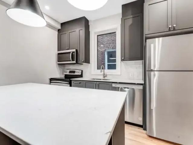 Condo for rent in Somerset, Ottawa