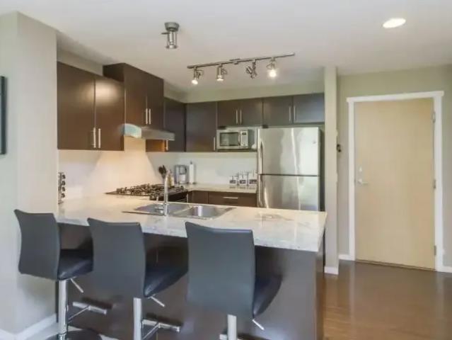 Condo for rent in Port Moody, British Columbia