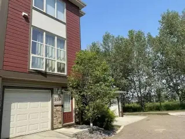 Condo for rent in Alberta