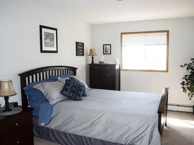 Condo for rent in Devonshire, Alberta