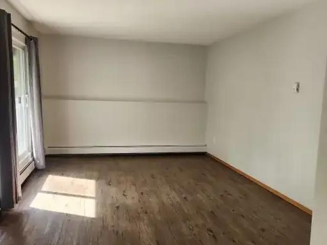 Condo for rent in Alberta