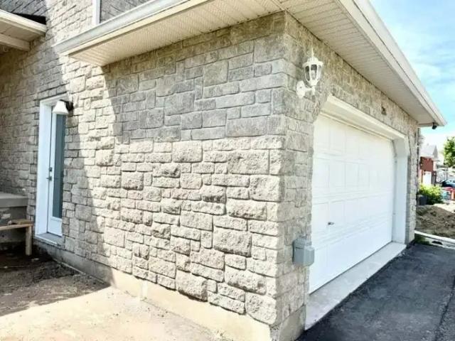 Condo for rent in Russell, Ontario