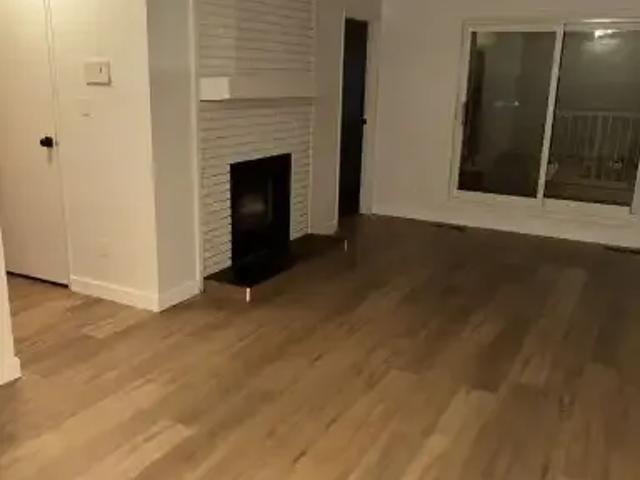 Condo for rent in Saint Albert, Alberta