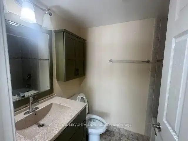 Condo for rent in Toronto Centre, Toronto
