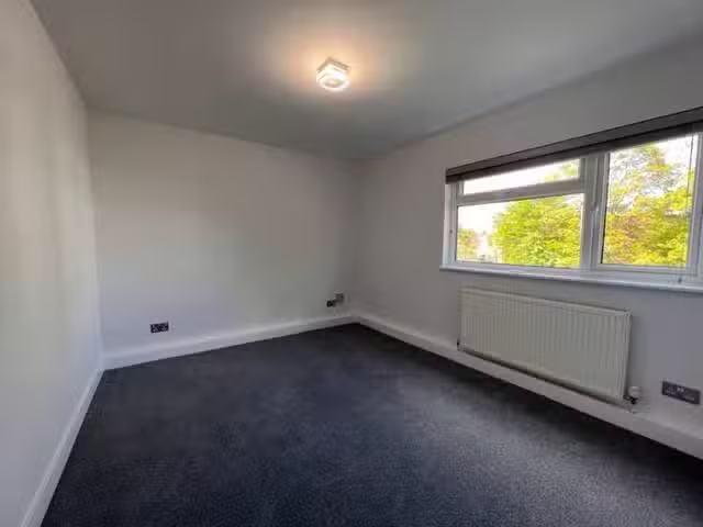 House for rent in Pilgrims' Hatch, Navestock Side