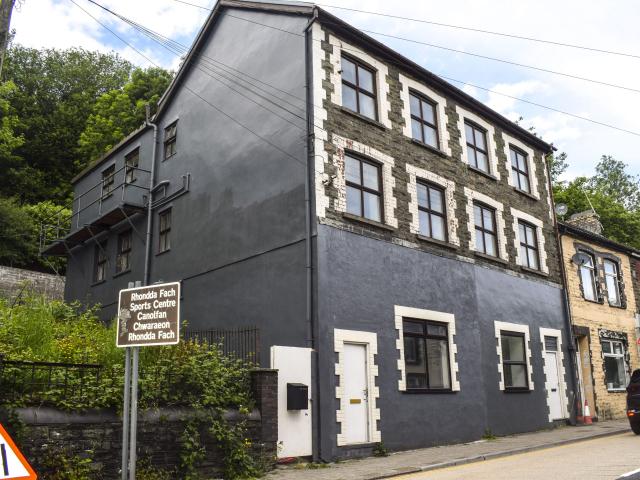 Apartment for rent in Tylorstown, Wales