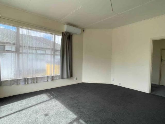 Apartment for rent in Ōwairaka, Albert-Eden