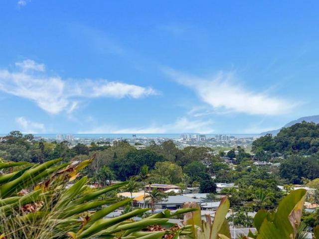 House for sale in Bayview Heights, Cairns