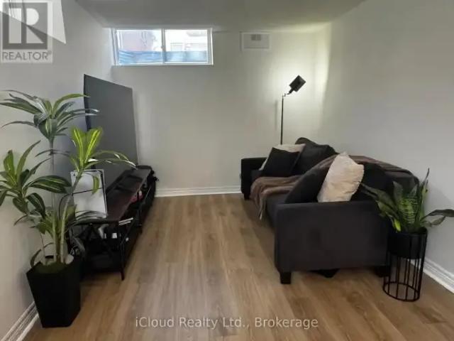 House for rent in Burlington, Ontario