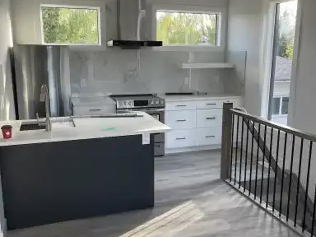 House for rent in Brentwood, Calgary