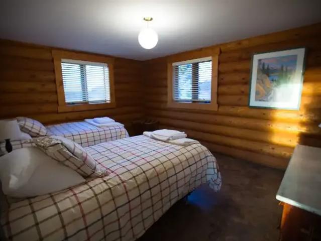 House for rent in Bearspaw, Rocky View County