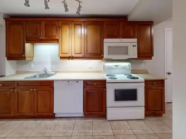 House for rent in Cambridge, Ontario