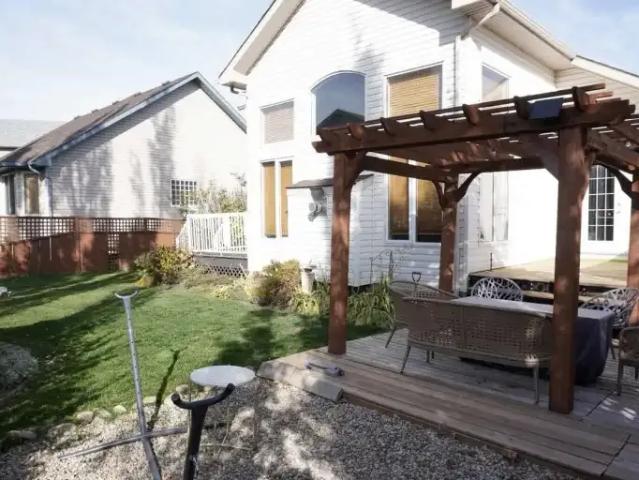 House for rent in Chestermere, Alberta