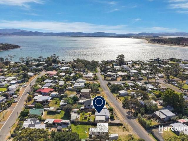 House for sale in Dodges Ferry, Sorell