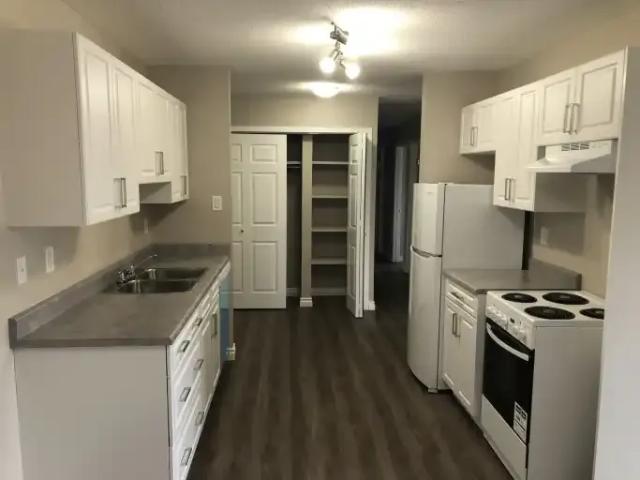House for rent in Wedgewood, Alberta
