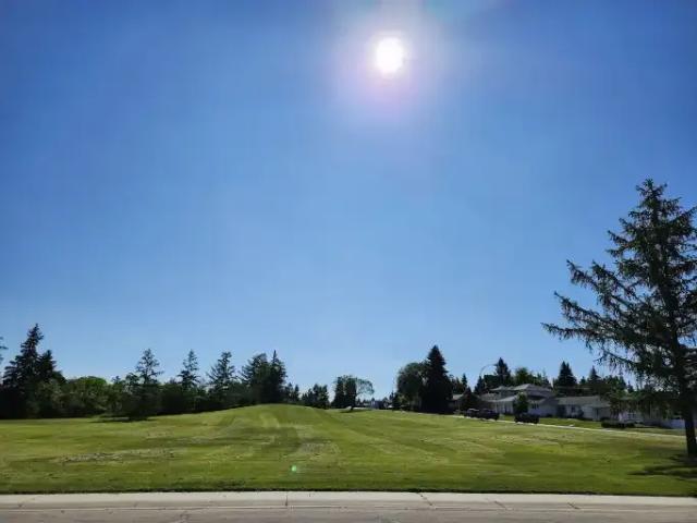 House for rent in Wedgewood, Alberta