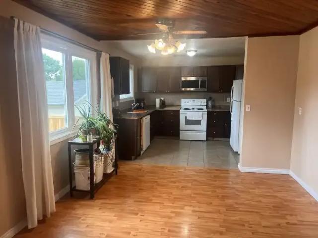 House for rent in Wedgewood, Alberta