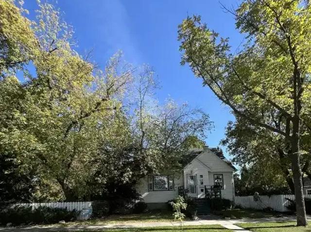 House for rent in Wedgewood, Alberta