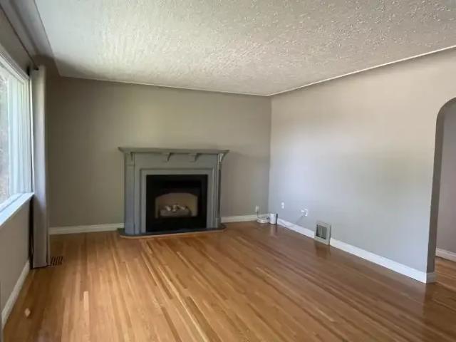 House for rent in Wedgewood, Alberta
