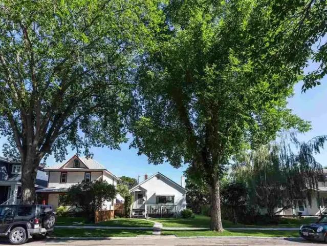House for rent in Wedgewood, Alberta