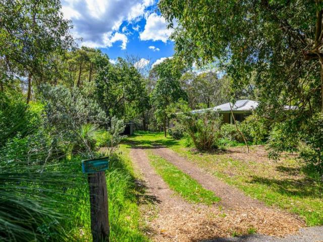 House for sale in Glen Forrest, Shire of Mundaring