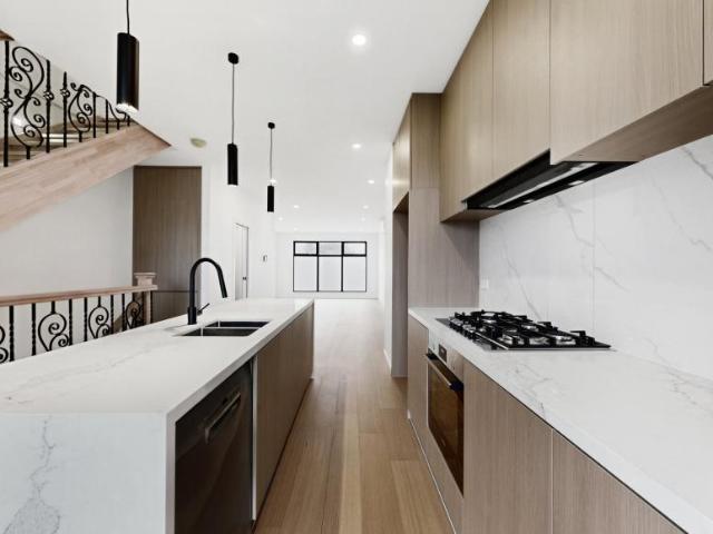 House for rent in Heidelberg West, Melbourne