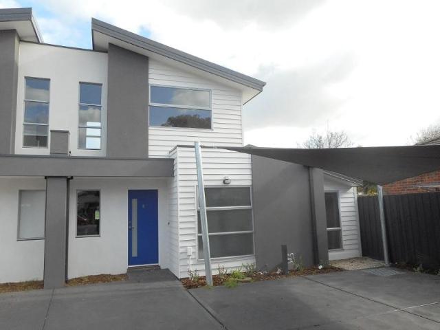 House for rent in Heidelberg West, Melbourne