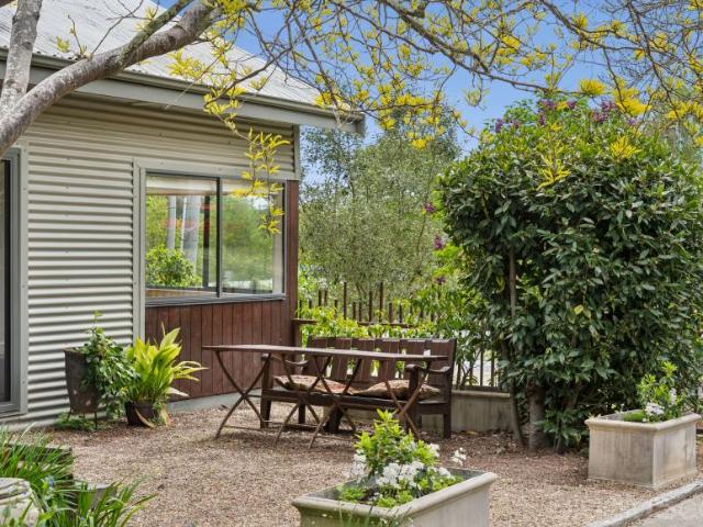 House for sale in Hepburn Springs, Shire of Hepburn