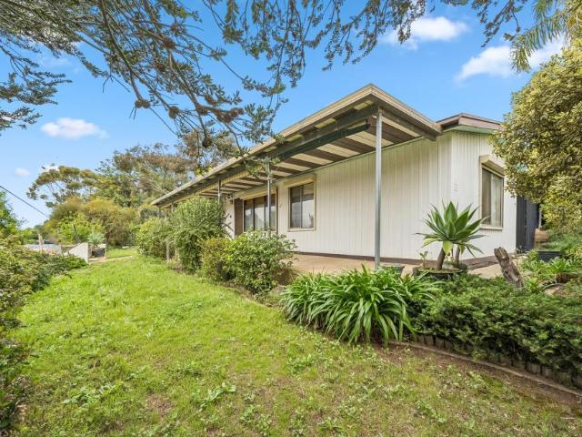 House for sale in Huntfield Heights, Adelaide