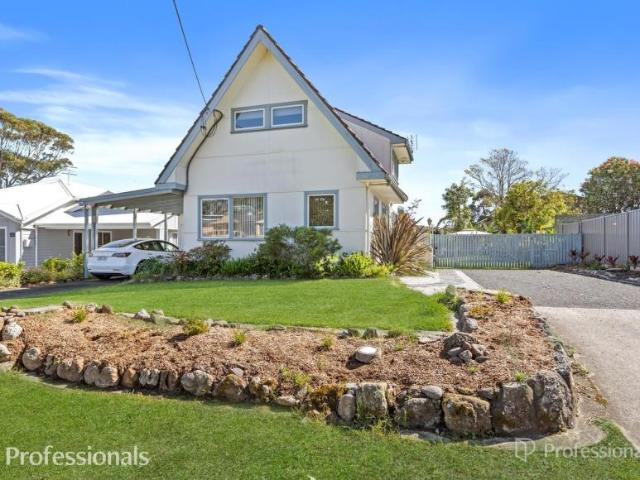 House for sale in Mollymook, Shoalhaven City Council