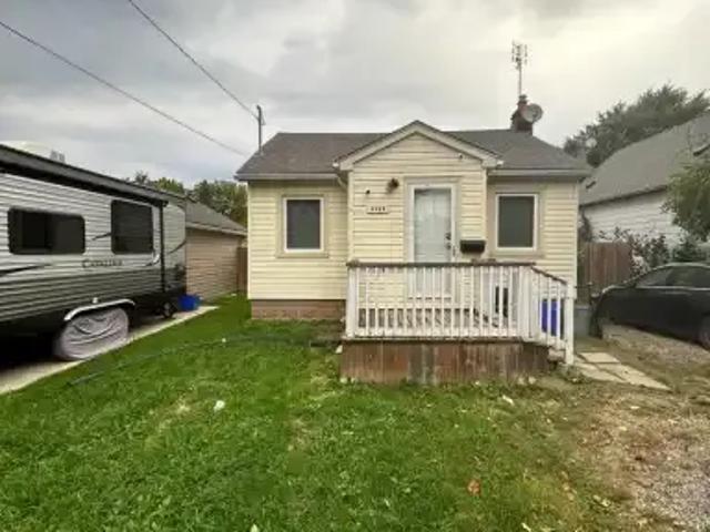 House for rent in Niagara Falls, Golden Horseshoe