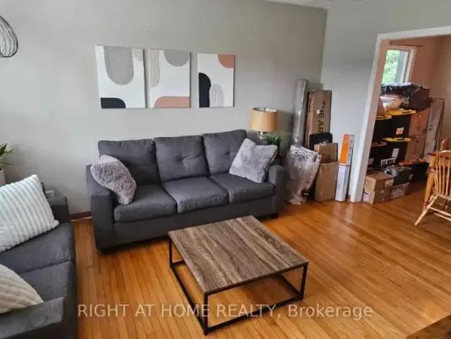 House for rent in Oakville, Ontario