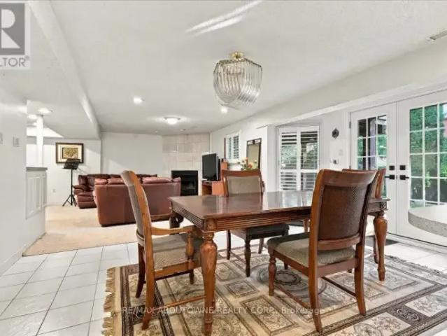House for rent in Oakville, Golden Horseshoe