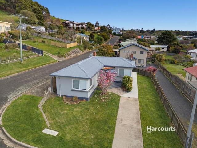 House for sale in Penguin, Central Coast