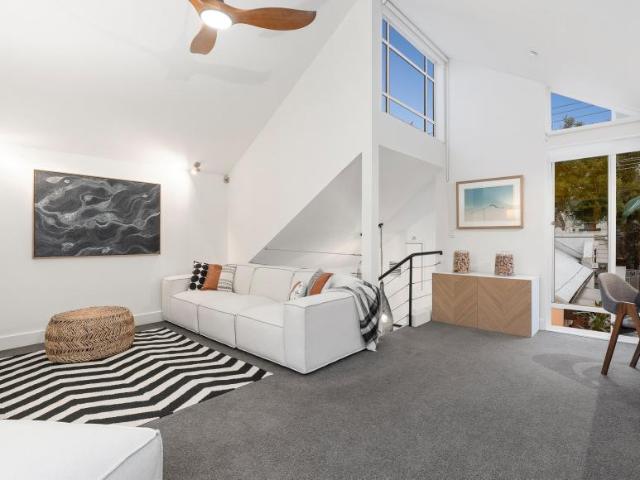 House for sale in Port Melbourne, Melbourne
