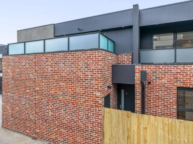 House for rent in Preston, Melbourne
