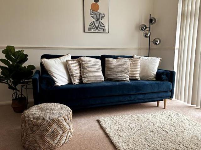 House for rent in Red Hill, Surrey