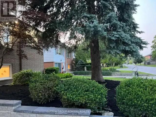 House for rent in Richmond Hill, Golden Horseshoe